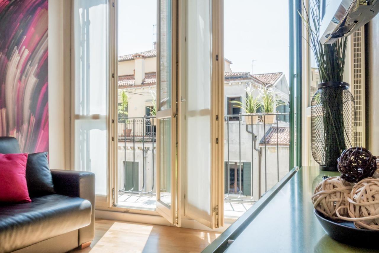 San Polo Design Apartments By Wonderful Italy Venezia Esterno foto