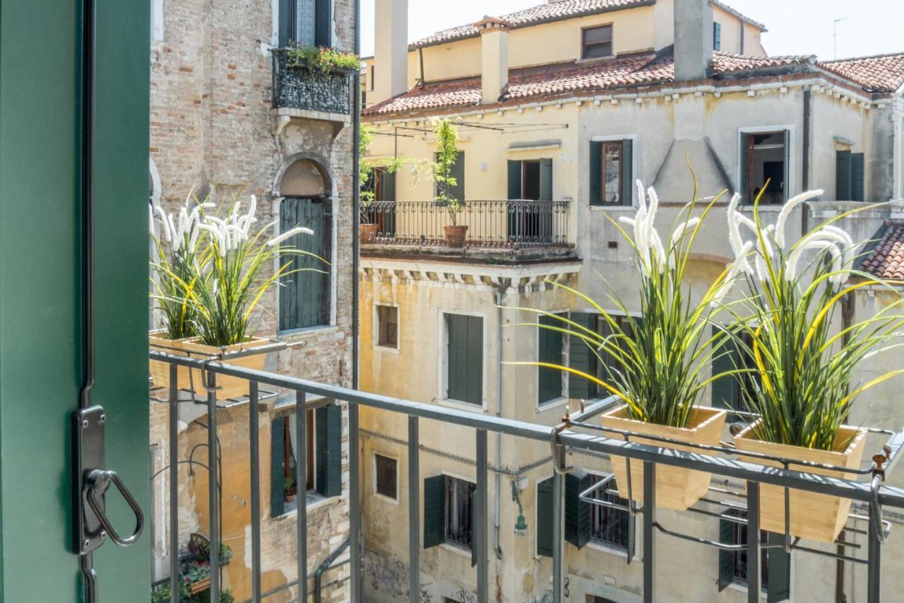 San Polo Design Apartments By Wonderful Italy Venezia Esterno foto
